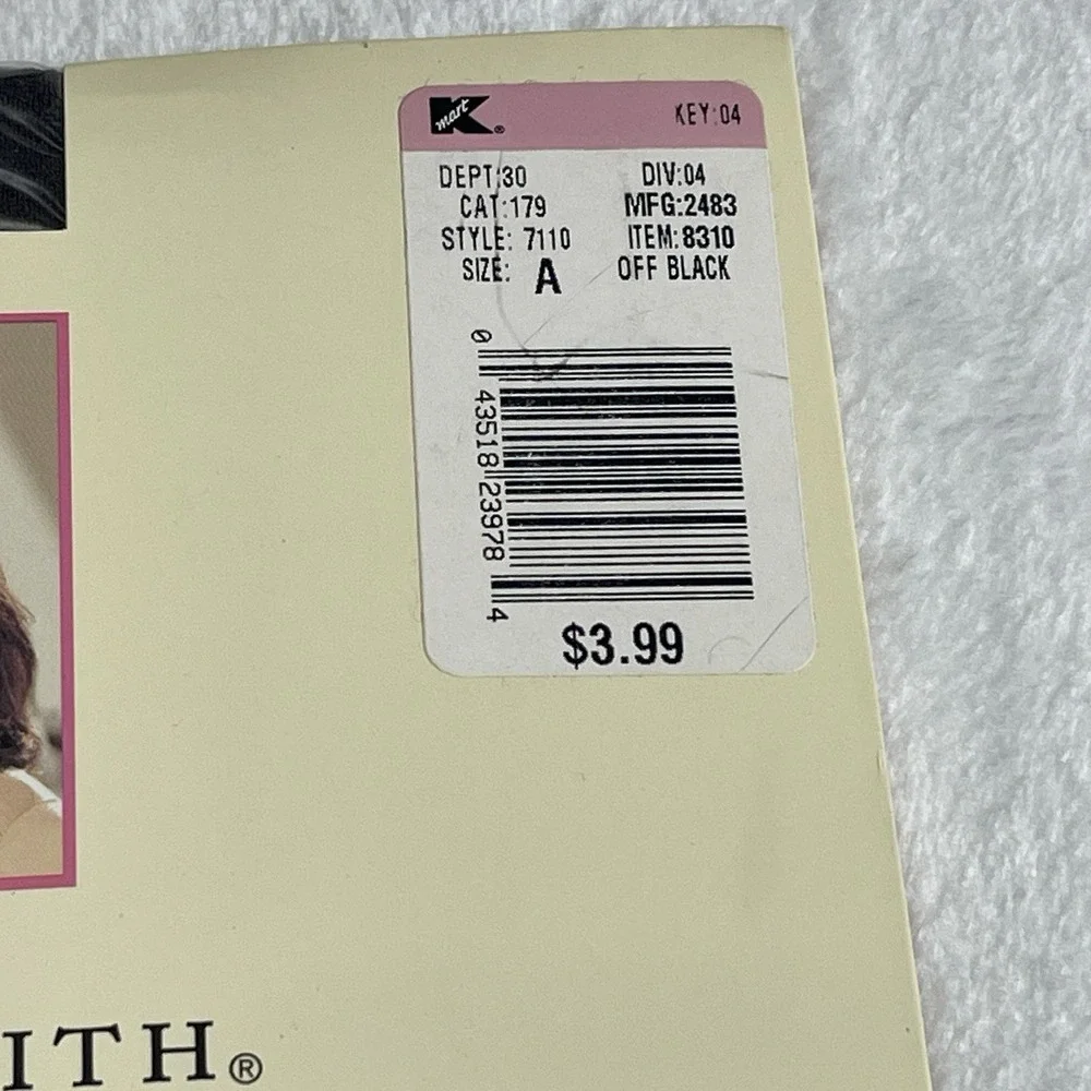 Jacqueline Smith Silky Sheer Pantyhose w/ Lycra Sandlefoot‎ Color Off Black Sz A